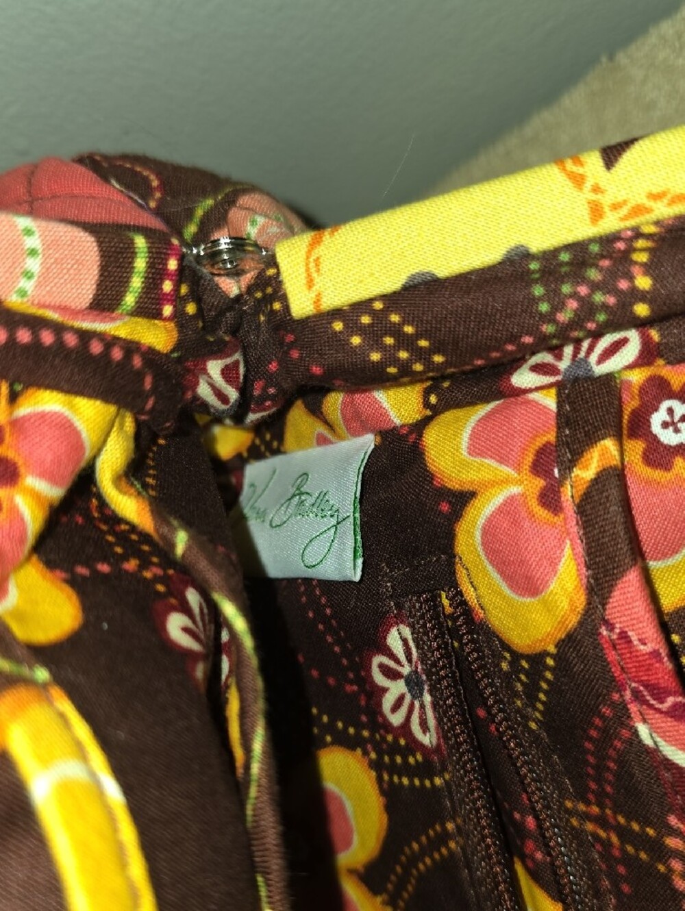 Vera Bradley- Quilted Floral Yellow Orange Brown Shoulder Bag - Inv.511 - Picture 2 of 5